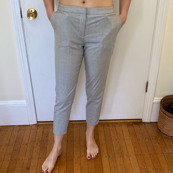 Grey suit - Picture 2 of 6